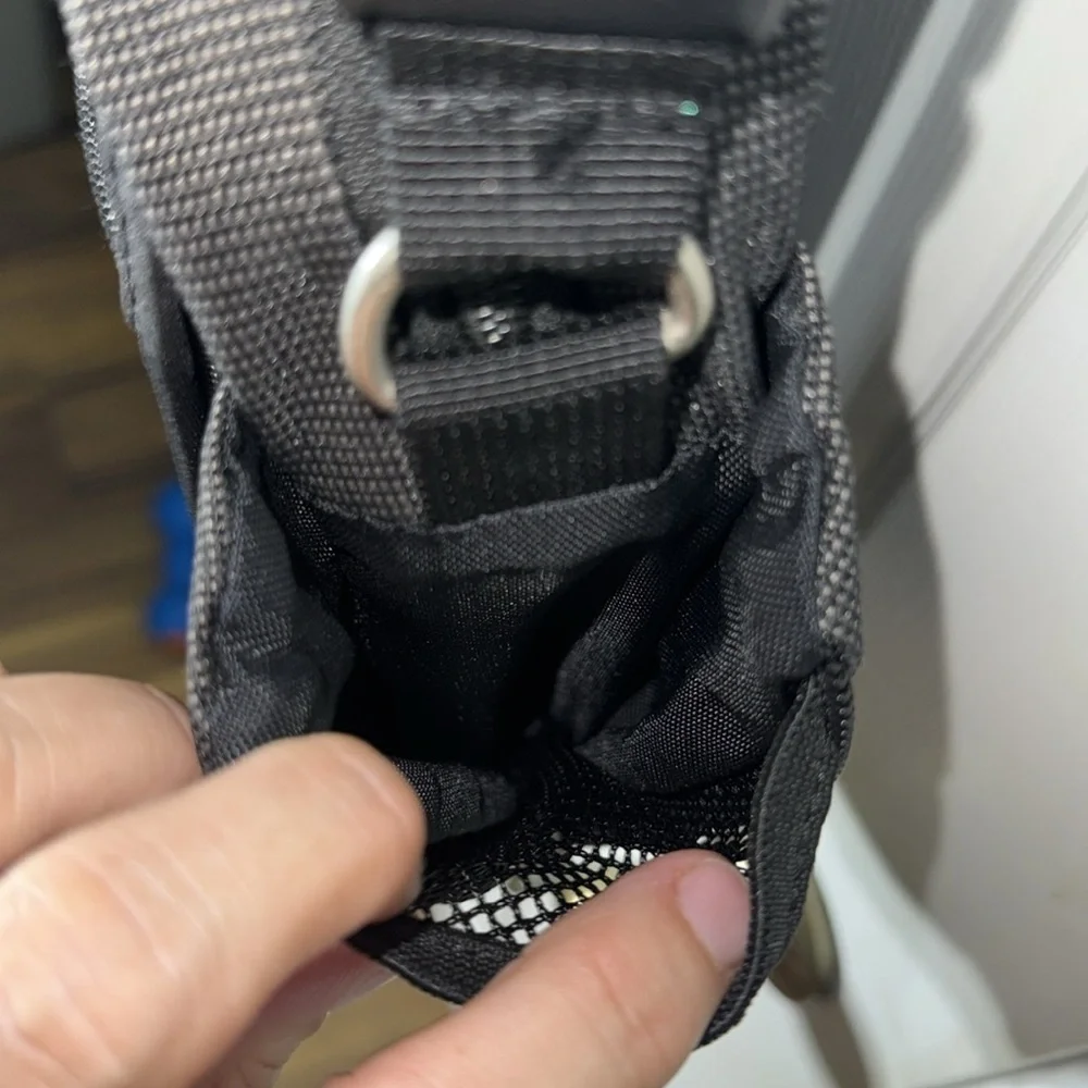 Travelon Black 6 Pocket Crossbody Anti-Theft Small Bag 9”x8”x2” Vacation World